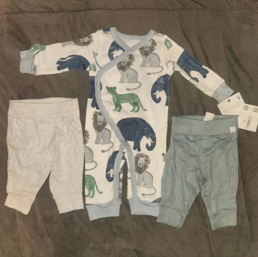 Organic little planet bundle 3‎ months NWT